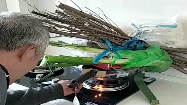 搬家把锅搬朋友家