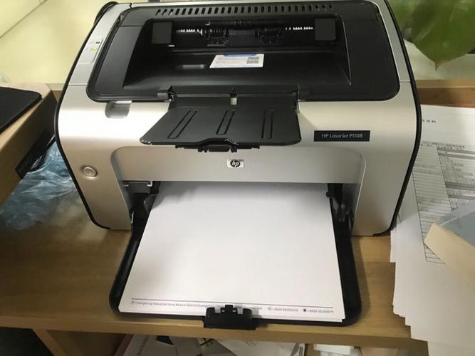 惠普laser108w卡纸