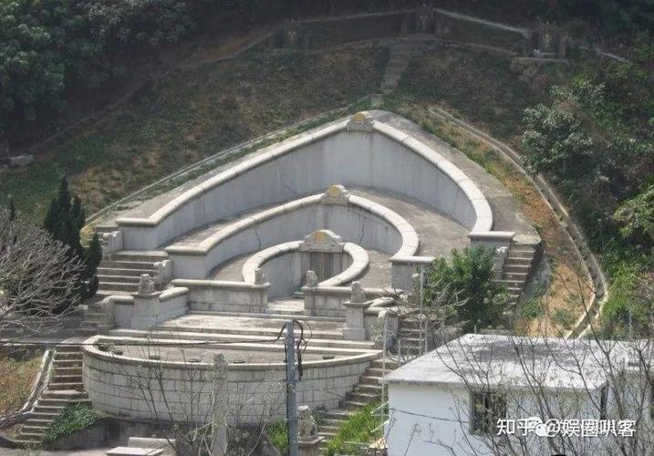 《娱乐圈风水秘闻》小说