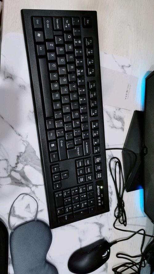 双飞燕a4tech无线键盘怎么用