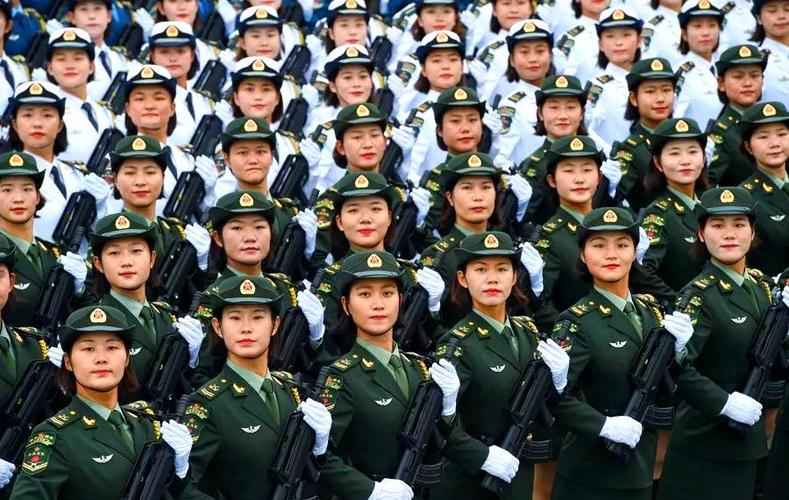 2019阅兵女兵方队美女截图1