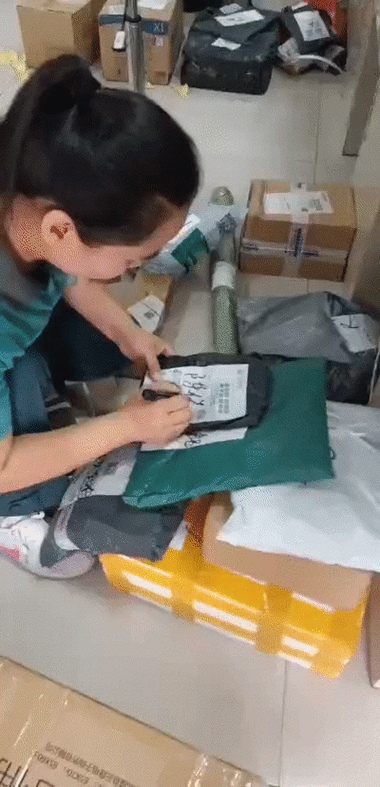 快递员不给送货上门怎么去投诉