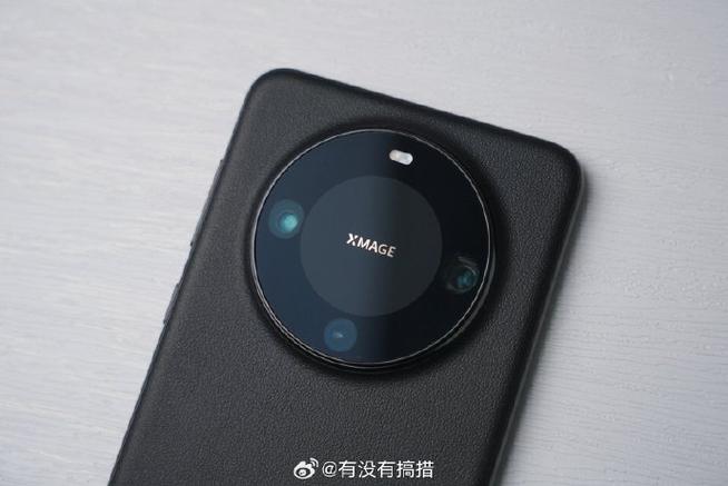 华为mate60pro边框划痕截图3