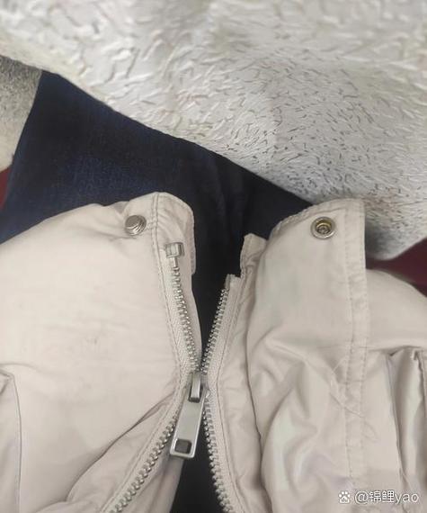 羽绒服拉链坏了能换一条吗