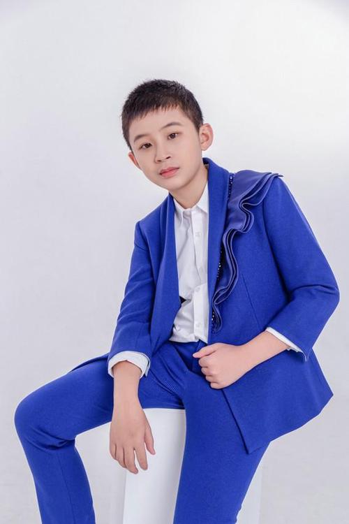 小说男主叫方阳开挖机的