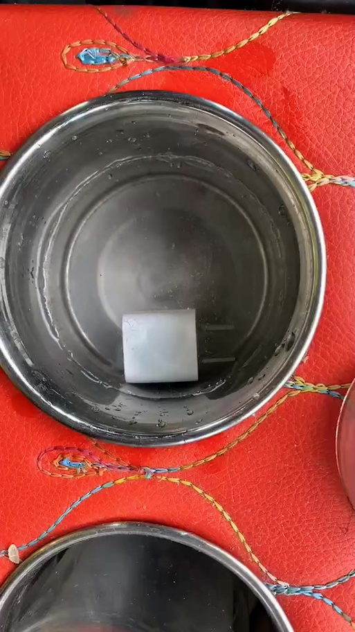 充电器进水晾多久才能用