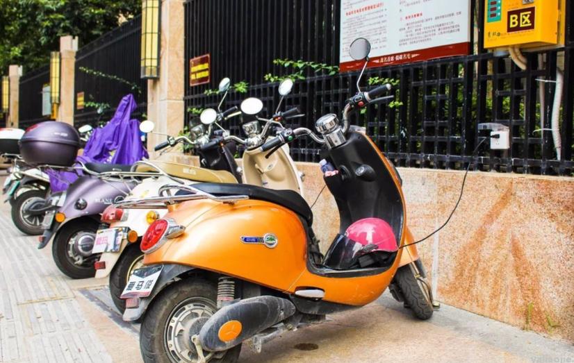 电动车60v充满电需要几度电