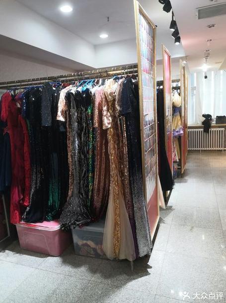 舞蹈服装专卖店