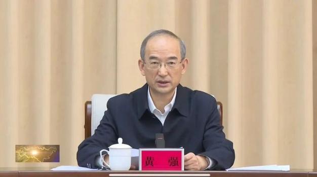 做到省委书记的难度