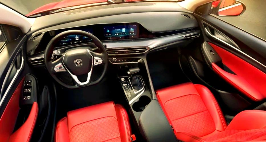 长安逸动plus中控屏功能