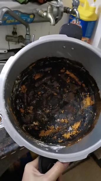 锅被烧糊变黑怎么处理