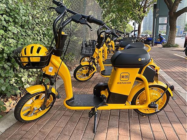 小黄鸭共享电动车