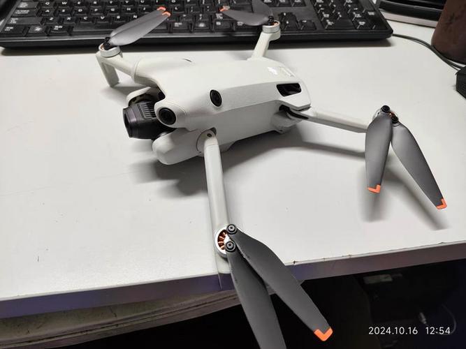 大疆mini4 pro rcs