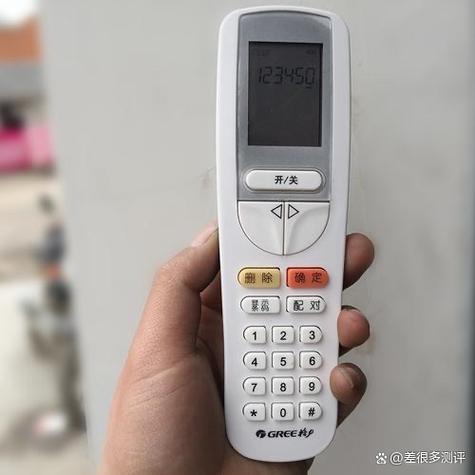 空调遥控锁住了怎么解开格力