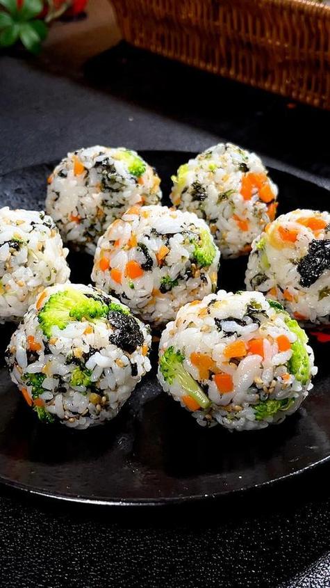 饭团的做法和配料截图2