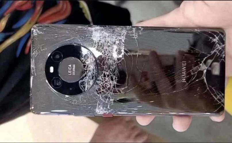 华为mate10屏碎了多少钱