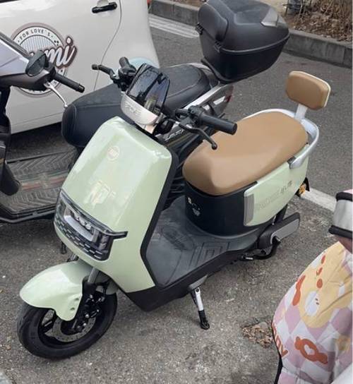 小鸟电动车上的按键图解