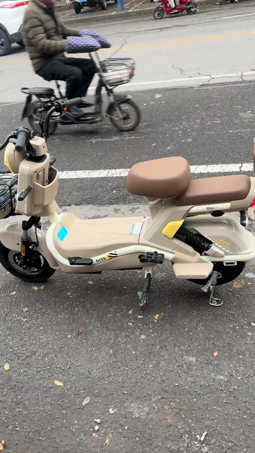 台铃潮战座椅尺寸