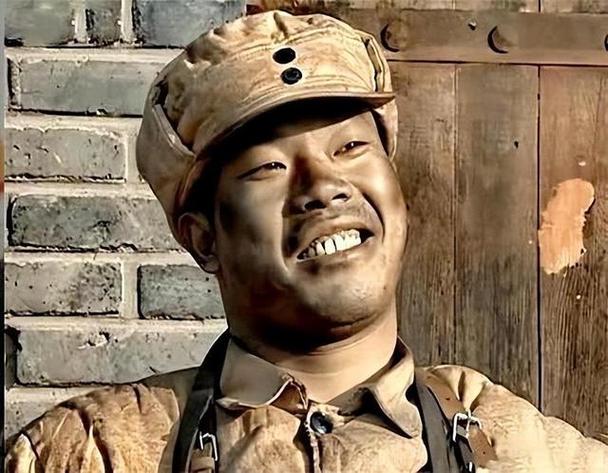 亮剑傲娇的小兵表情包