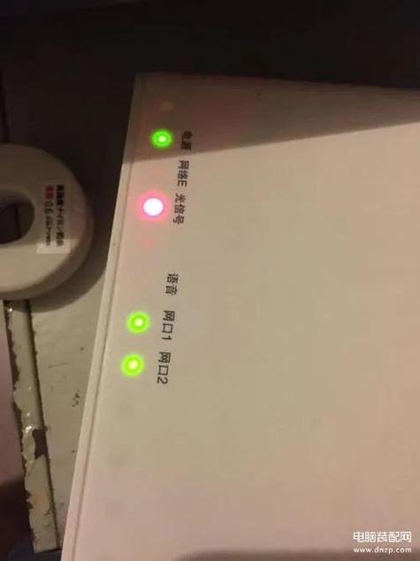 路由器一直闪绿灯连不上网
