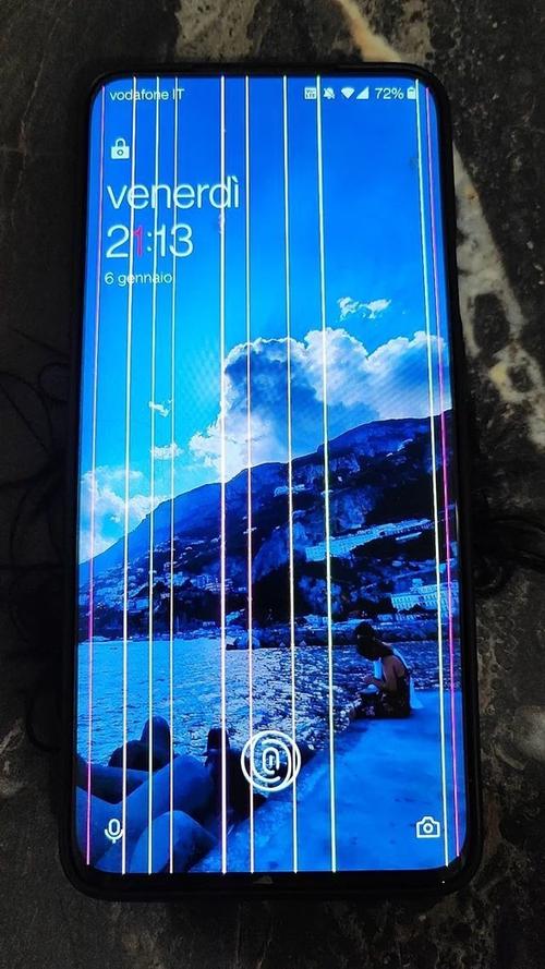 一加手机屏幕有一条线