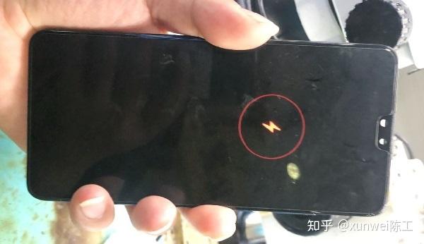 华为充电一直闪震动不停怎么回事