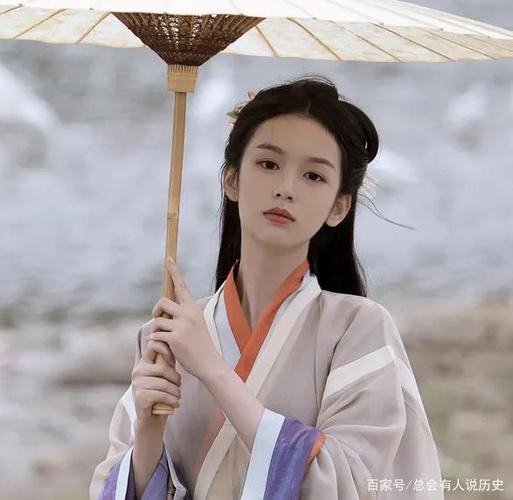 皇后只想当咸鱼