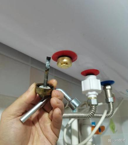电热水器泄压阀滴水