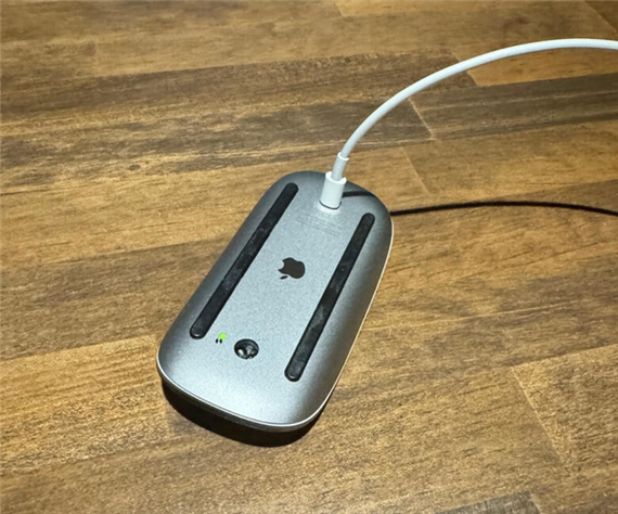 苹果鼠标充电没反应