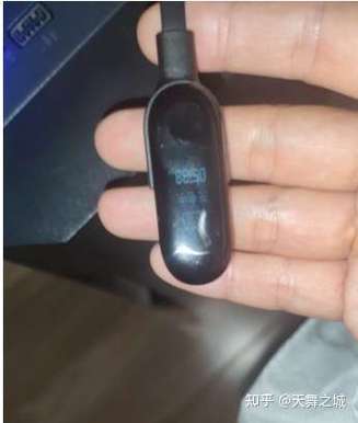 小米手环长时间不充电会坏吗