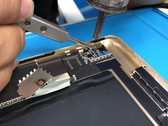 ipadair2内屏背光修理