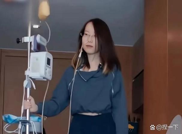 星际大佬她弱不禁风_温迟迟