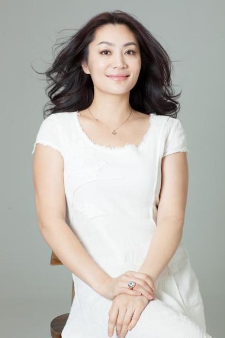 艾俊和玛丽娜