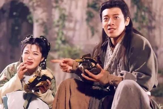 笑傲后传林平之邪尊上任盈盈截图1