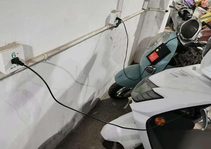 电动车充电忘了拔了怎么办