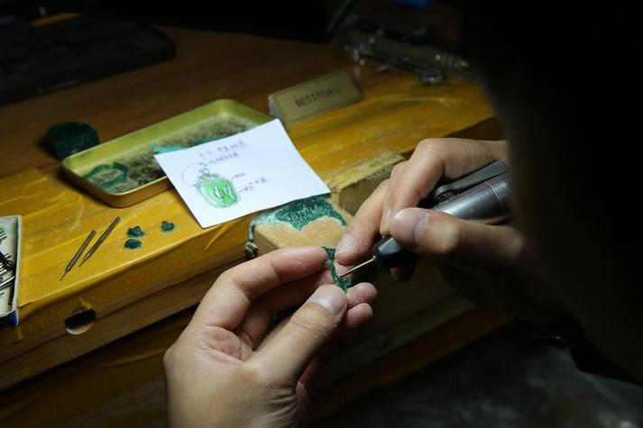 玉石加工