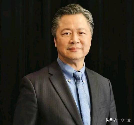 赖岳谦和曹振华谁厉害