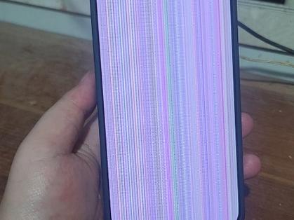 手机屏幕花屏是什么原因