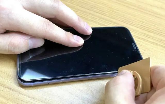 苹果贴膜触屏不灵敏