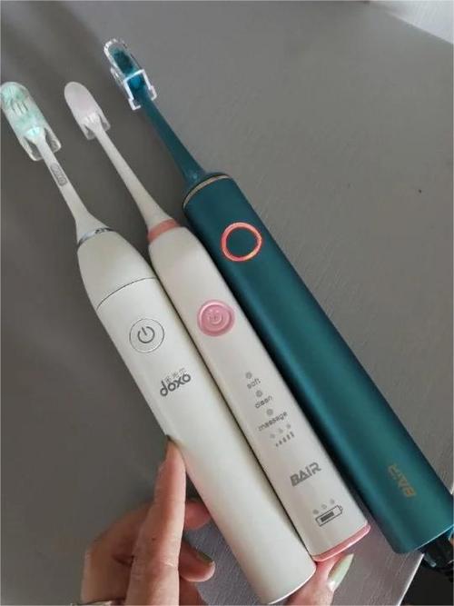 bair电动牙刷怎么换头