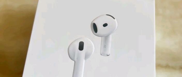 苹果耳机容易掉出来吗