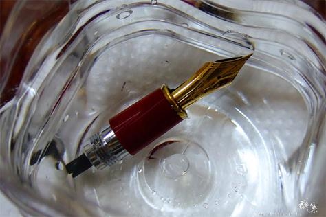 钢笔怎么洗干净