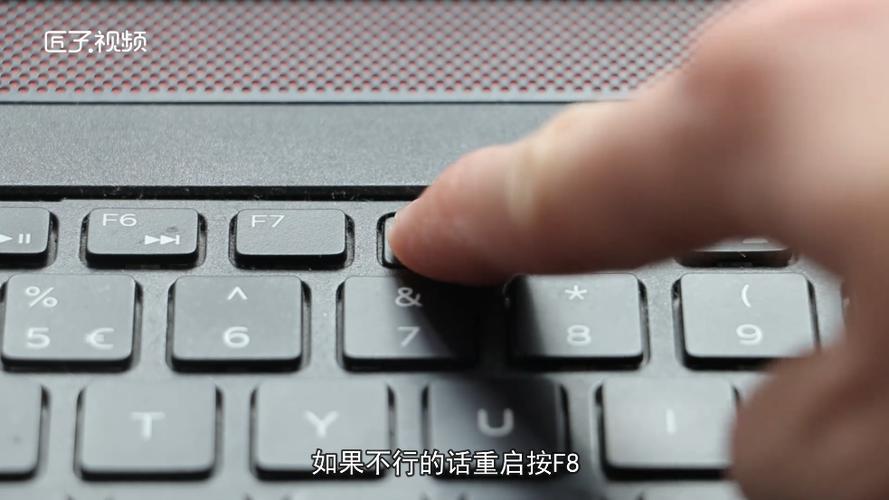 电脑卡住了,重启了也不行,鼠标也点不