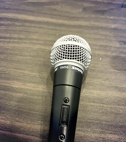 话筒声音沉闷怎么办