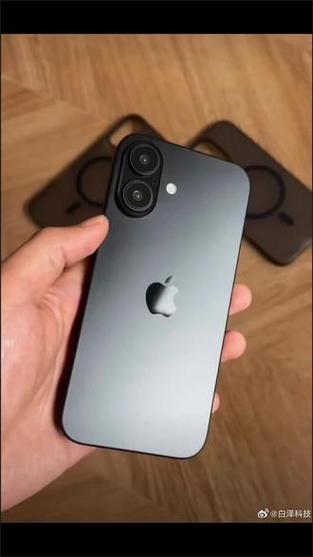 手机两个摄像头有什么用