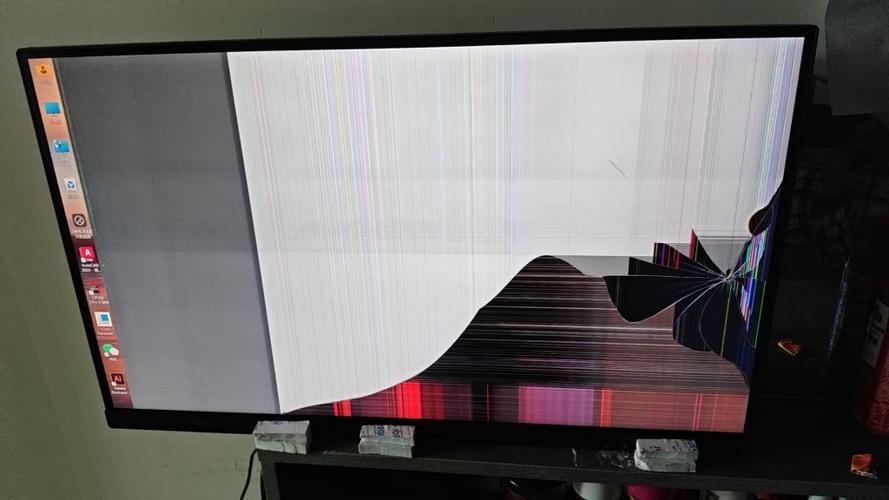 电脑屏幕摔坏了能修吗