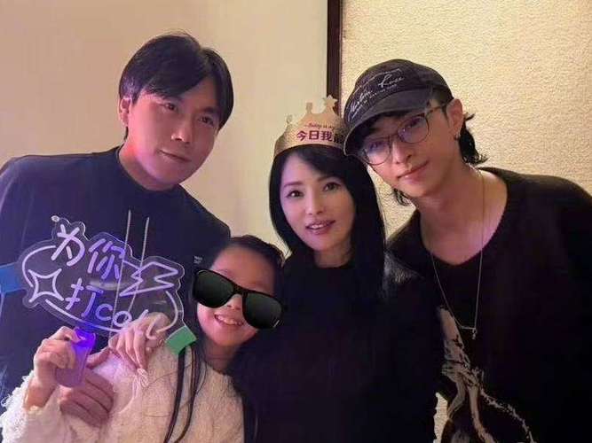伊能静与丈夫的小家