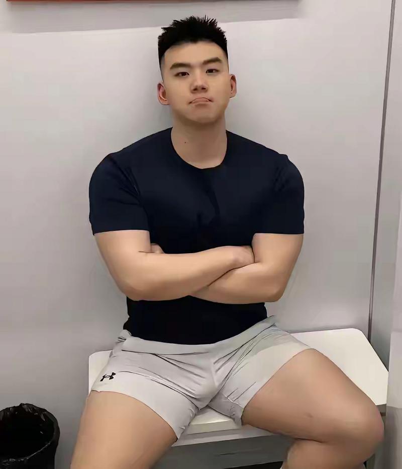 短篇吃肉合集猛男和少年